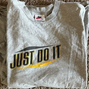 90’s Nike Gray Tee with Black and Yellow Graphic